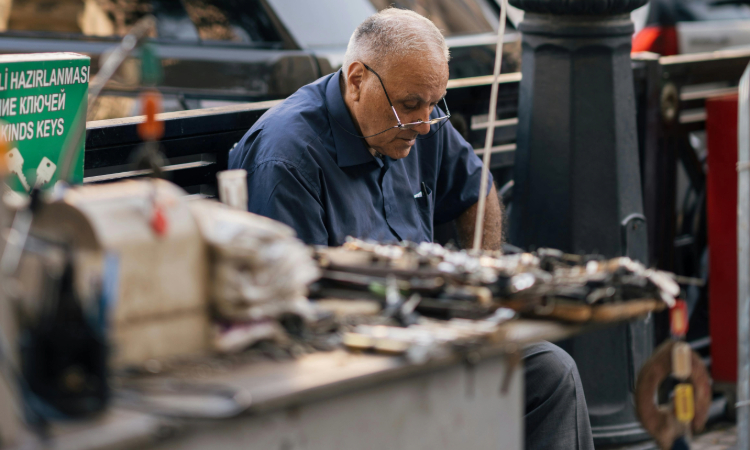 Gilbert's DIY Lock Repair Pitfalls: How Professional Locksmiths Save You Time and Money
